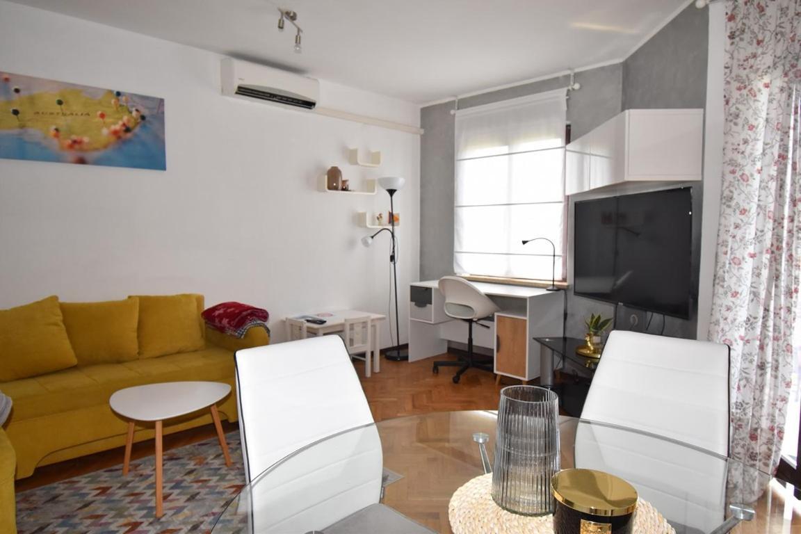 Superior Familiy Apartment Tina Vrsar Exterior foto